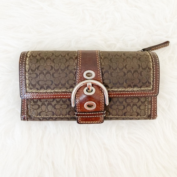 Coach Handbags - Coach Wallet